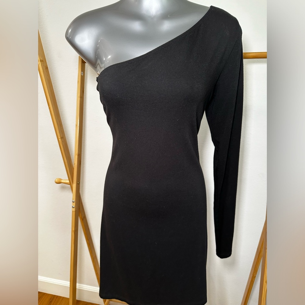Classic Black Cotton One-Shoulder Dress - Size Large